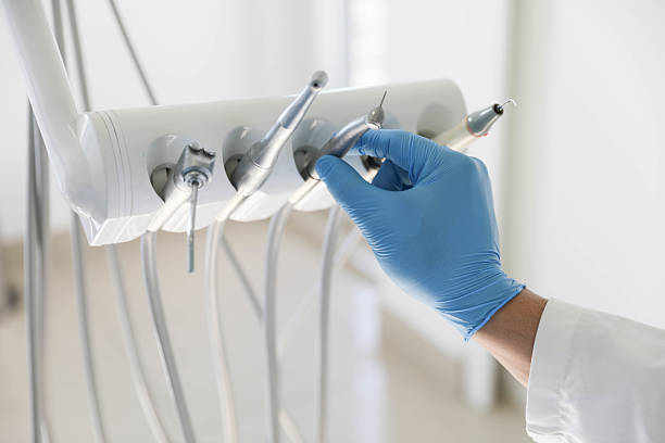 Professional Emergency Dentist technician working in Huntersville, NC